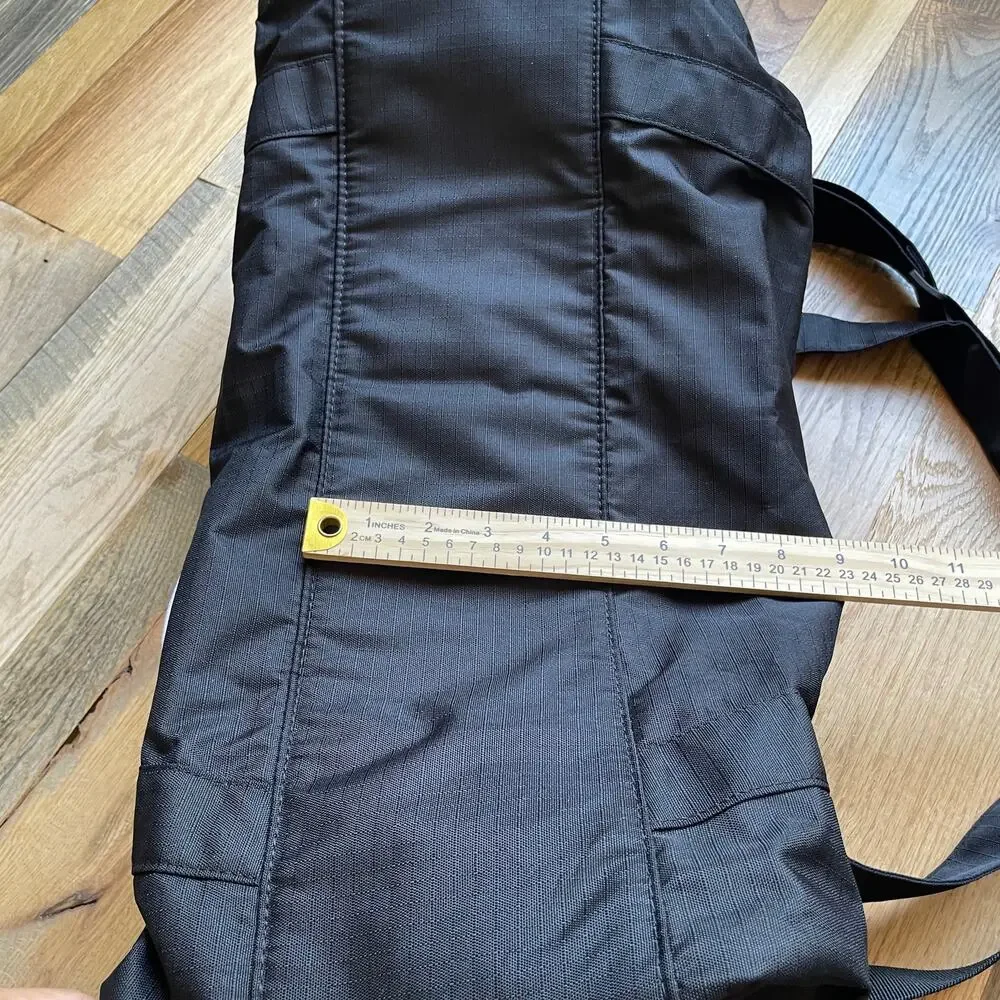 Nike Black Medium Training Duffel Gym Bag NWT Move To Zero Shoulder Strap